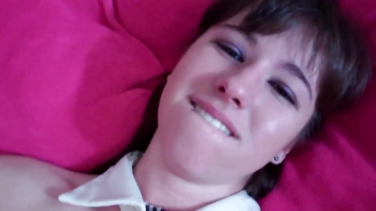 Tattooed teen masturbates with vibrator in close up scene