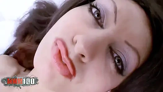 Aude: pertunjukan webcam aude dan angelina