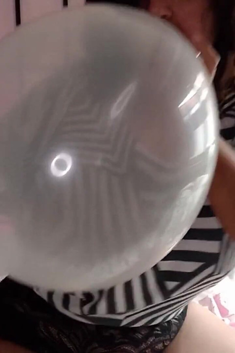 Kiss Lick Spit Balloons Non Pop - Bunny Looner