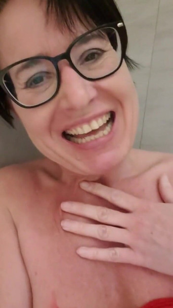 Unforgettable moment from "Milf Julie squirts in shower"