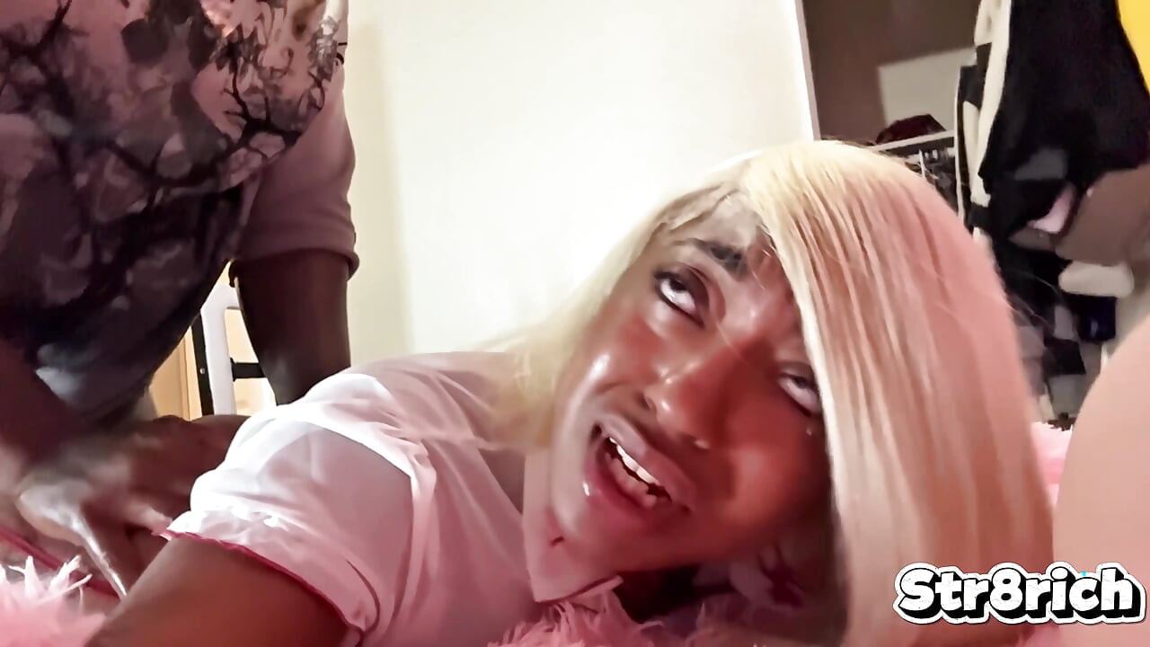 Guy Fuck Hot College Girl Pussy and Cum All Over Her Face Before College