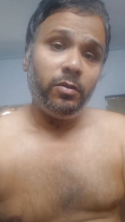 A szóló dögös farkam játszani fog a szőrös punciddal, ahogy a Biblia mondja ...