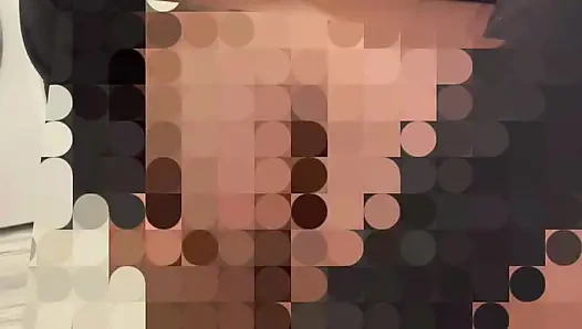 Ada es di dalam pantatku!