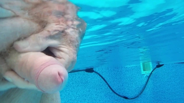 Daddy cum in the pool