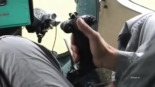 Yeni ateşli öğrenciler sikiliyor ve sert bir seks dersine tabi