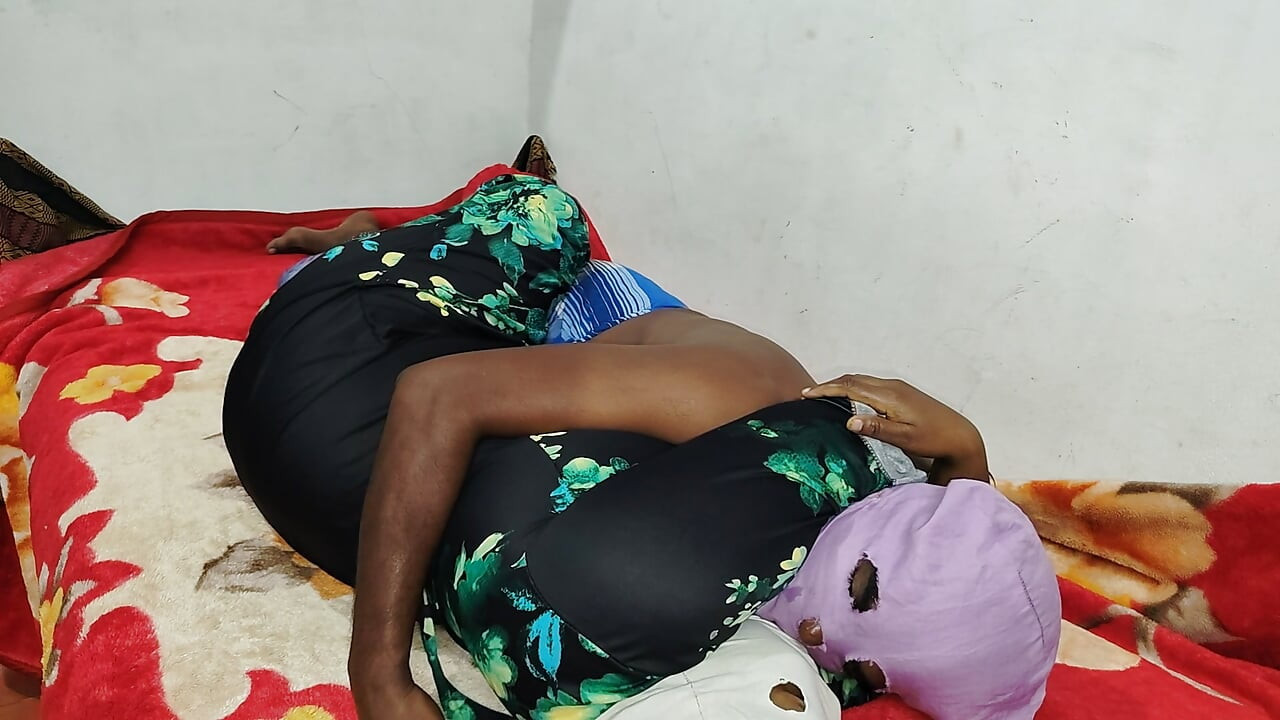 Tamil akka a foder em casa só rapariga quente e bonita