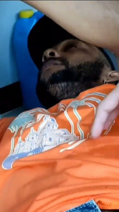 MULHER CASADA CHAMA ENCADOR PRA CONSERTA A PIA E TUDO TERMINA EM SEXO NA  AUSENCIA DO CORNO | Clip 1
