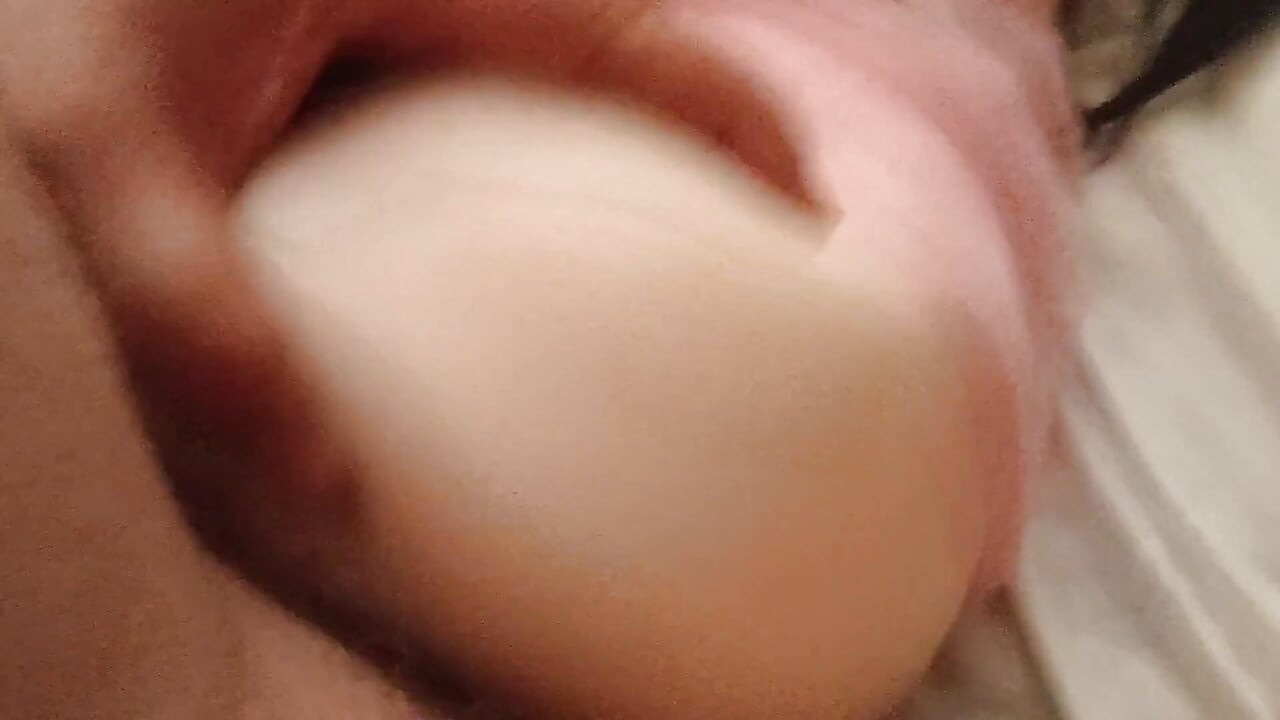 She Loves Anal