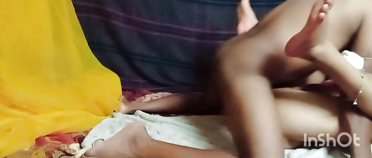 Desi threesome wife ko Chudwaya