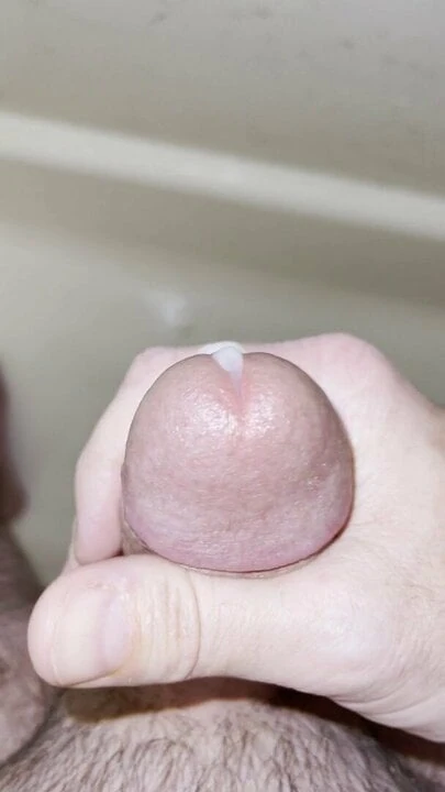 Love Jerking Off in the Shower!