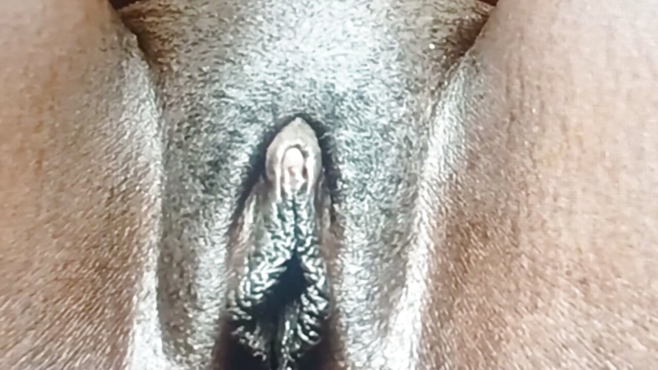 Burundian Woman: Discovery of Female Pleasure and the Clitoris »
