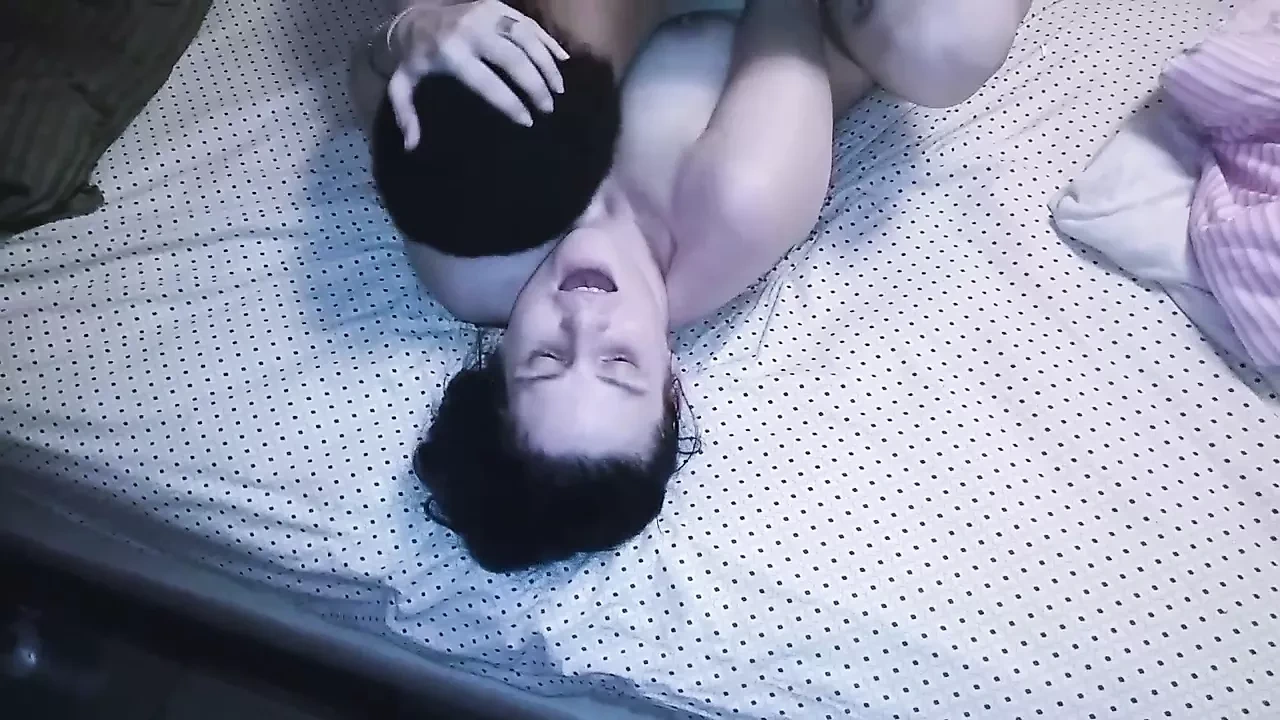 10英寸大黑屌给饥渴的家庭主妇 第二部分