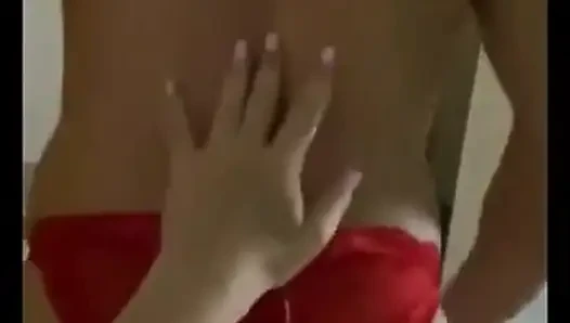 Cewek sange ini ngentot memek temannya pakai celana dalam renda dan ngentot memeknya habis-habisan... Caressing the Hole