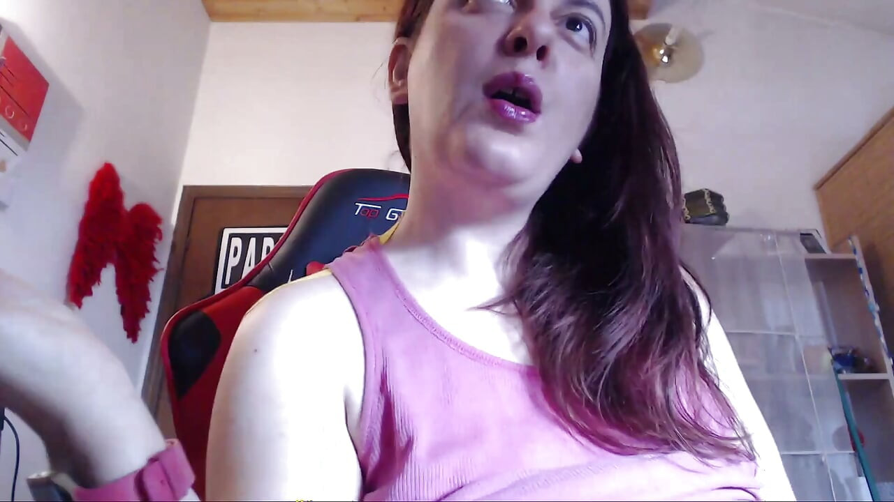 Giantess pożera eksplorację