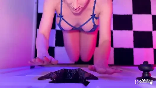 Menguras sperma kontol di gloryhole-nya