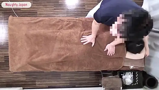 Tanpa sensor. Wanita kantoran yang elegan dengan kulit aduhai ini pertama kali ngeliat pesonanya! - 1