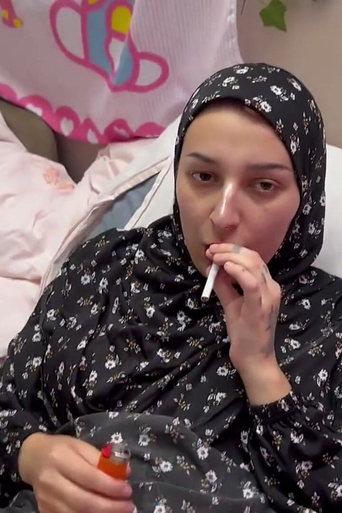 Muslim Stepmommy Smoking on Bedroom