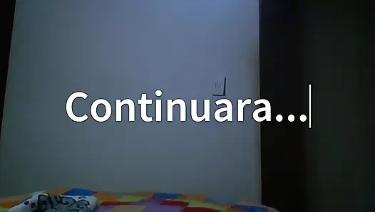 Meine stiefmutter erwischt mich beim orgasmus in ihrem bett und guckt zu, wie sie reagiert