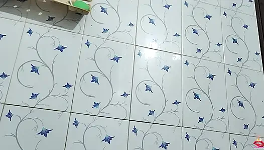I felt so good when I bathed my scrotum and penis in cold milk and masturbated.