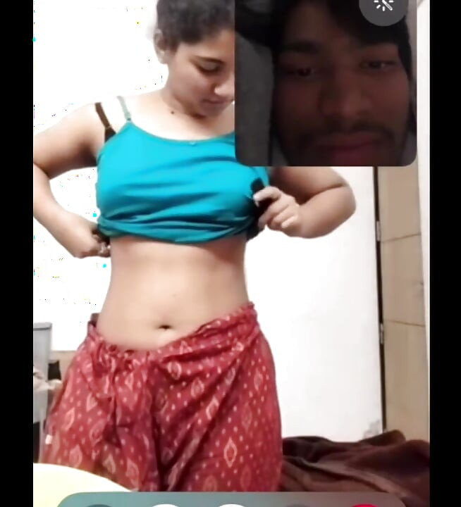 18 YEAR virgin GIRL WITH