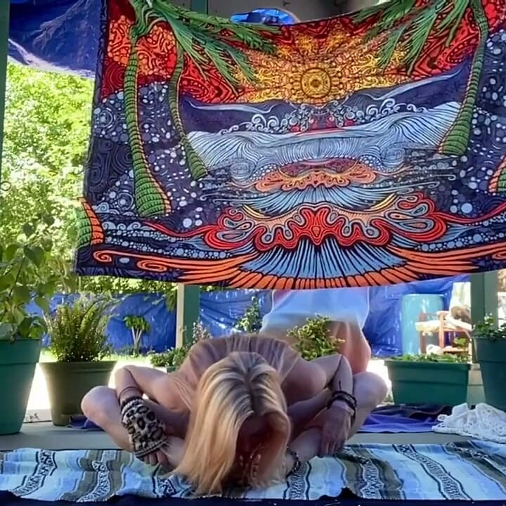 Serene Outdoor Nude Yoga Leads to Explosive Squirt Orgasm- Full Vid on //serenesiren