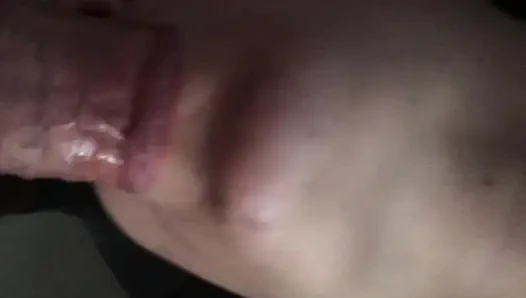 Над кроватью минет