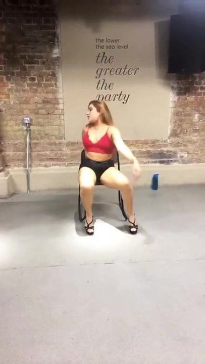 Melisa Pole Dance