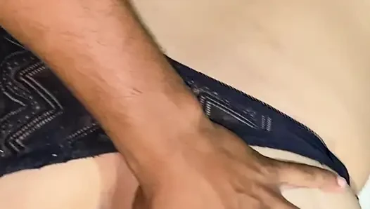 This +18 Girl Cums and Breaks My Virginity in Amateur Home Video.
