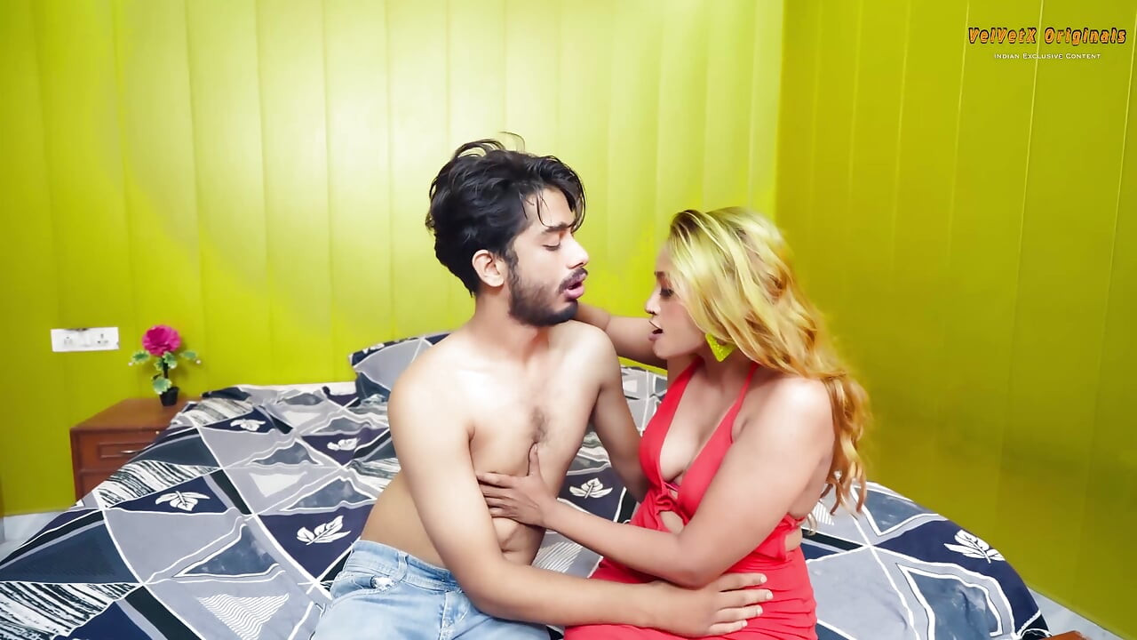 Desi kjæreste og hennes padosi kjæreste hadde full naken sex indisk hindi pornovideo 4k