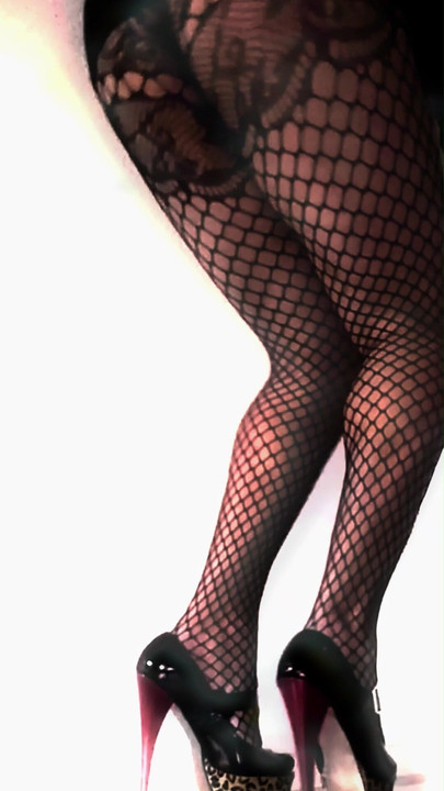 Sissy Slut Kandi Dancing In Platform Heels