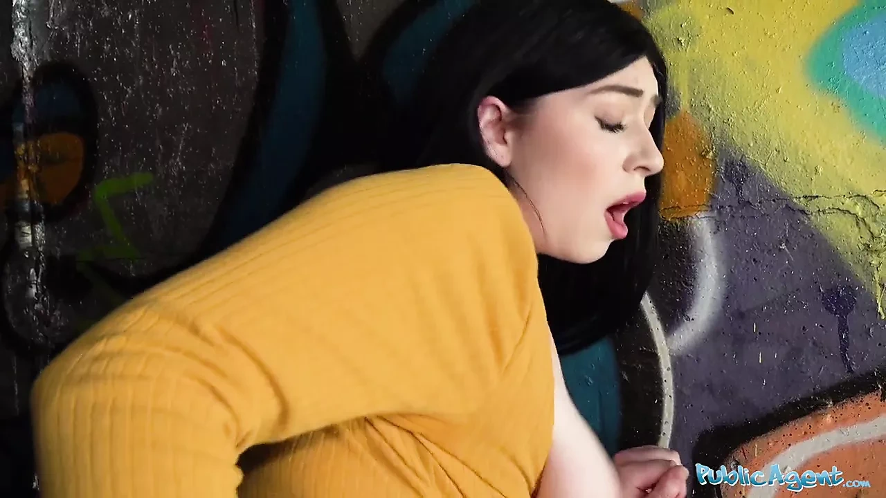 公共代理现金诱惑丰满的美国Amilia Onyx做爱