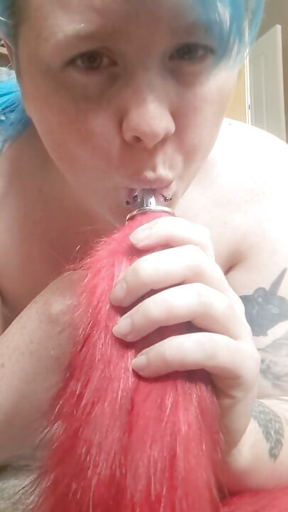 Orta yaşlı seksi kadın göt tıkacı 31 talimatı