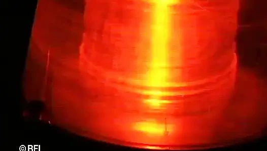 Vollbusige alte MILF bekommt arschfick in einem heißen dreier