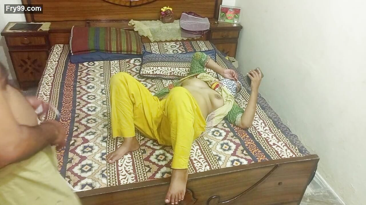 Caliente y sexy india follada por novio