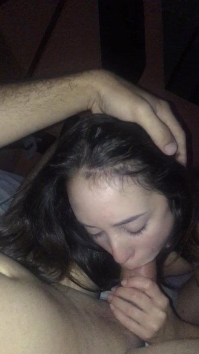 Amateur woman sucking big cock