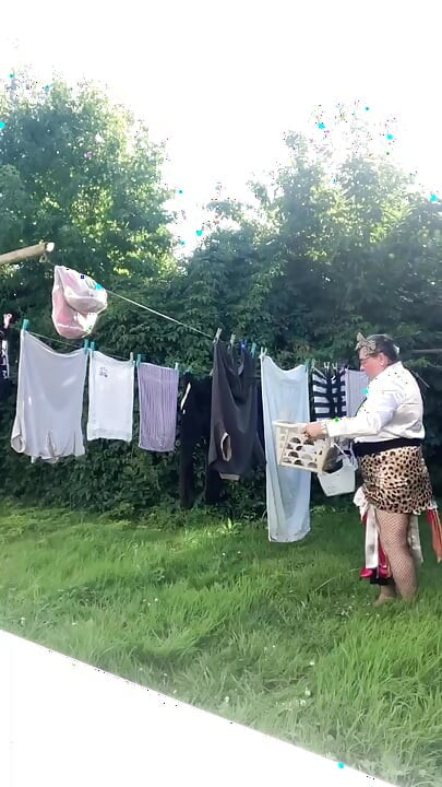 In an outfit with a new little leopard skirt to pick up the ing.