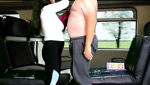 Безостановочный секс из Германии в Испанию с Гарабасом и Ольгой