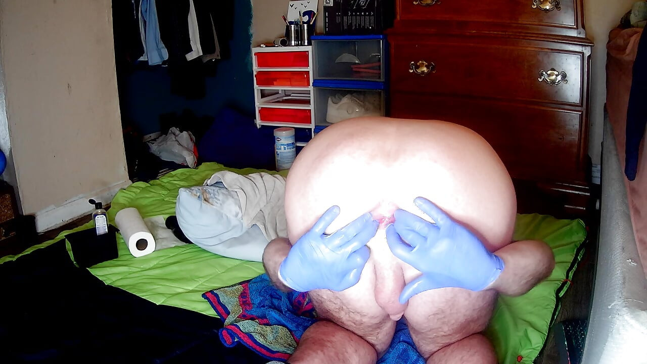 Abriendo mi agujero de hombre cremoso