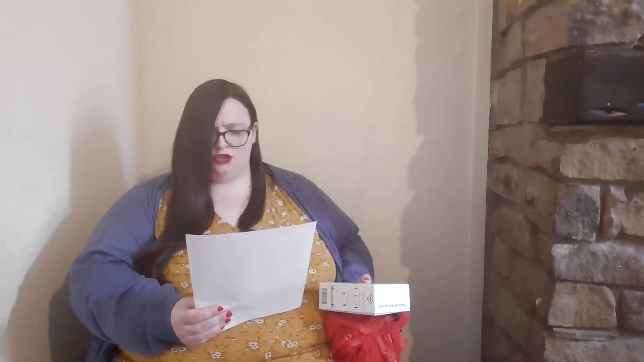 ssbbw 在办公室高潮中被老板羞辱