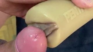 Vagina di gomma sborrata