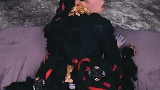 Vrcosplayx ini adalah waktunya untuk berbuat nakal sama alex coal sebagai bayonetta bagian 3