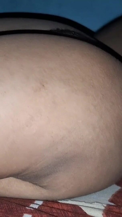 Soyi hui  bhabhi kinchudai | Clip 1