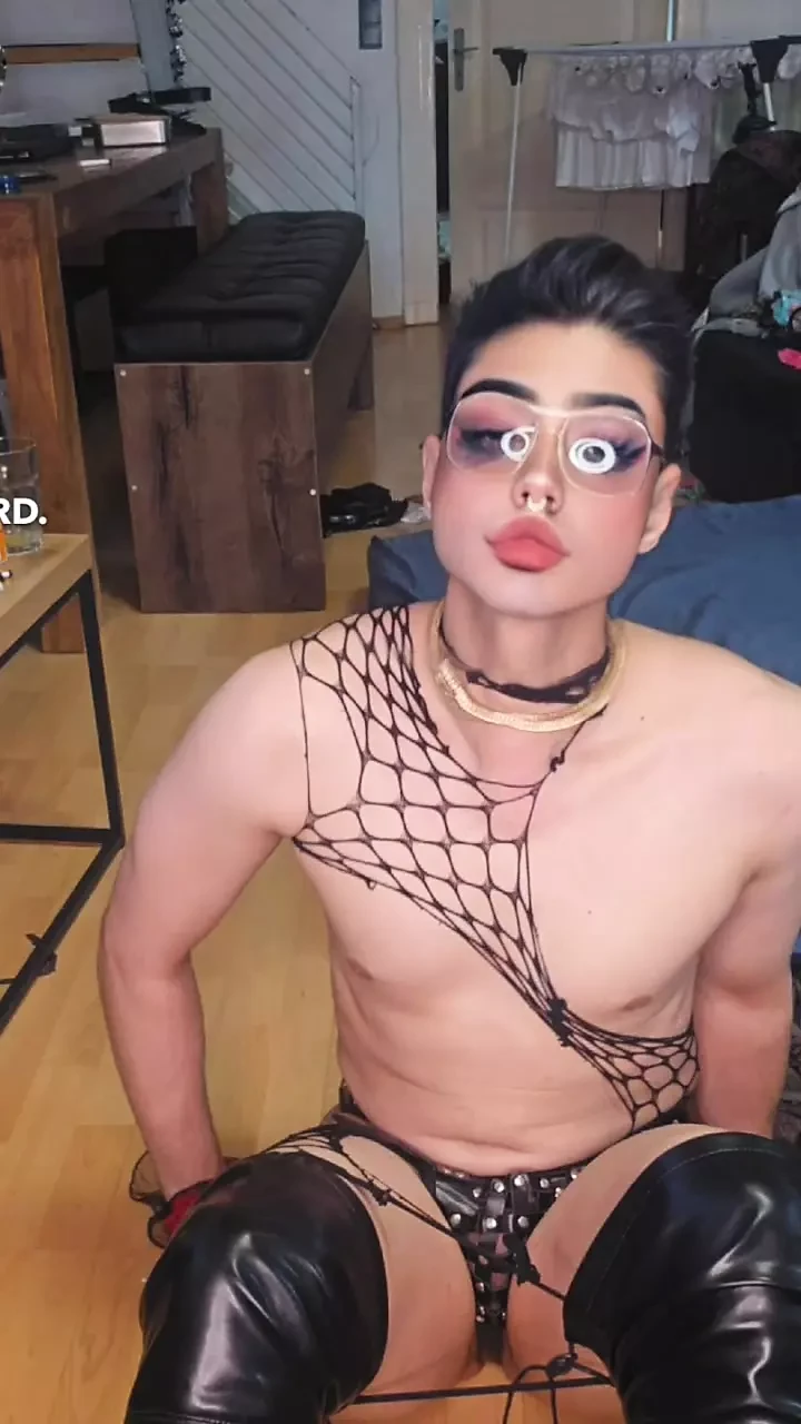 Sex Vlog - 性爱派对和群交后的femboy