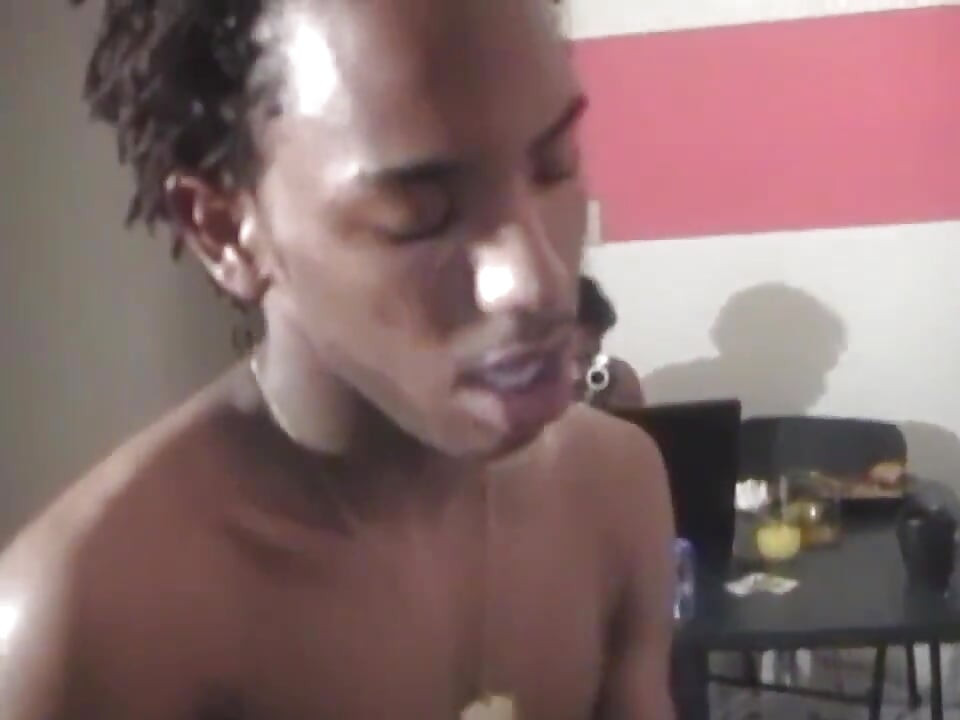 Crni dečki zaljubljeni... Analno prodiranje