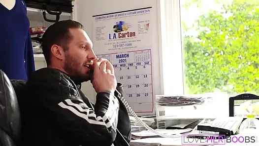 Toketku yang aduhai lagi nungguin kamu