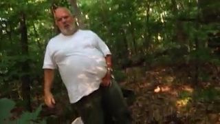 Str8 Papi, was machst du im Wald