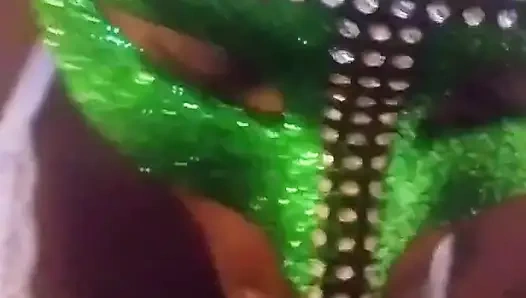 Maskeli dağınık ağız!