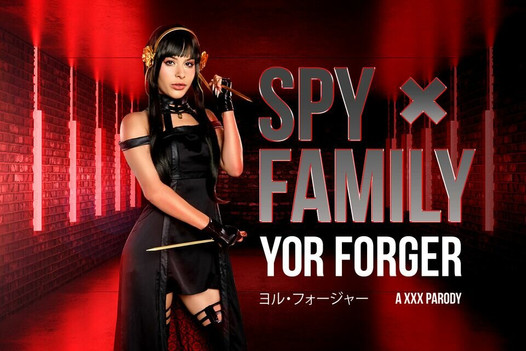 Nicole Aria dans le rôle de Spyxfamily, ton forgeron mérite ta bite bien dure, porno VR