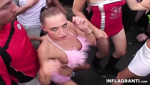 EU sluts dancing naughty in the crowds