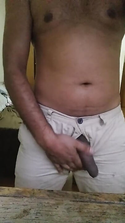 אחרי מסיבה עם חברים, העוקבים שלי התחרמנו. התוצאה...